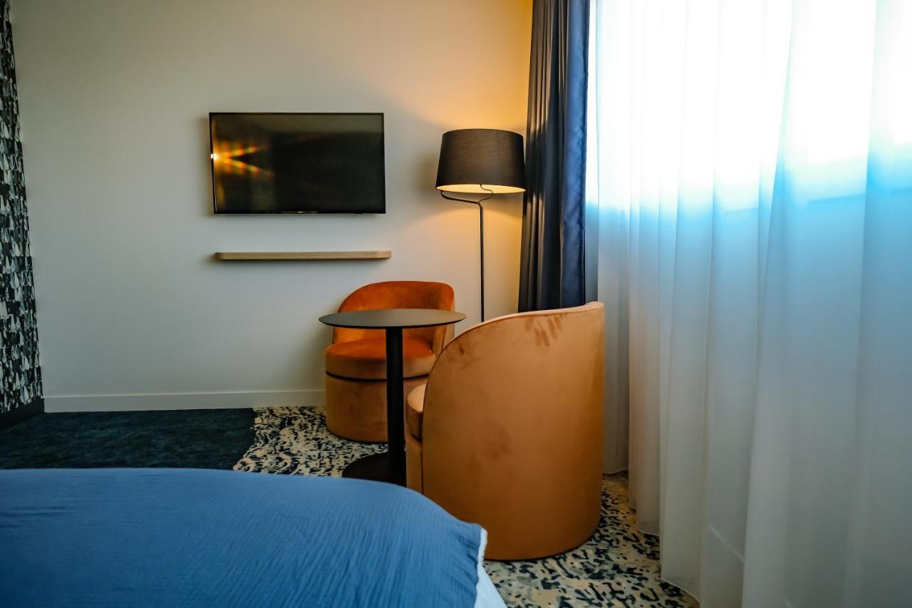 Live Hotels Bordeaux Lac บรูจส์ ภายนอก รูปภาพ